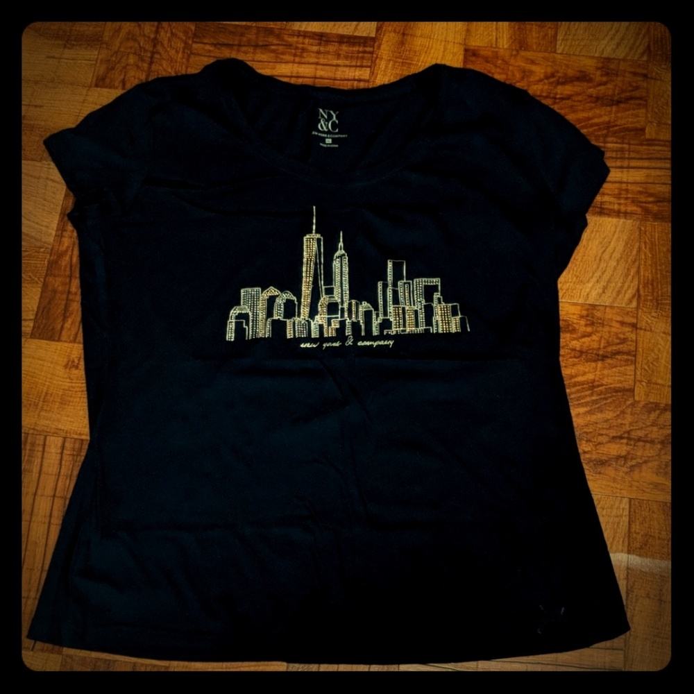 NY & C NYC Skyline Top